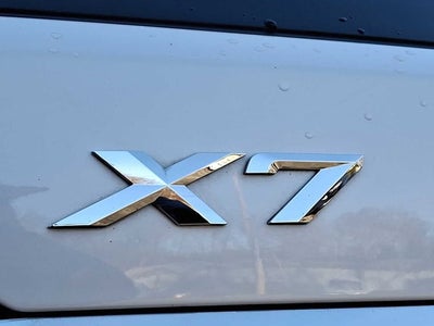 2022 BMW X7 xDrive40i Sports Activity Vehicle
