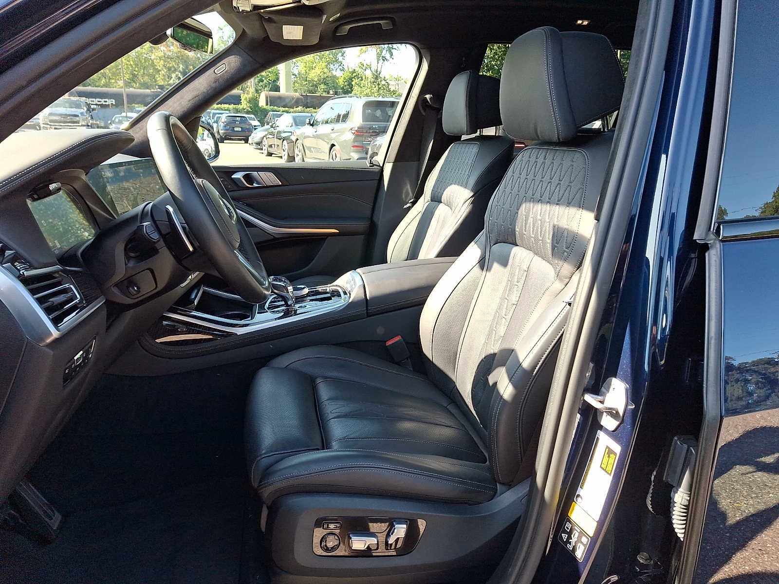 2022 BMW X7 M50i Sports Activity Vehicle