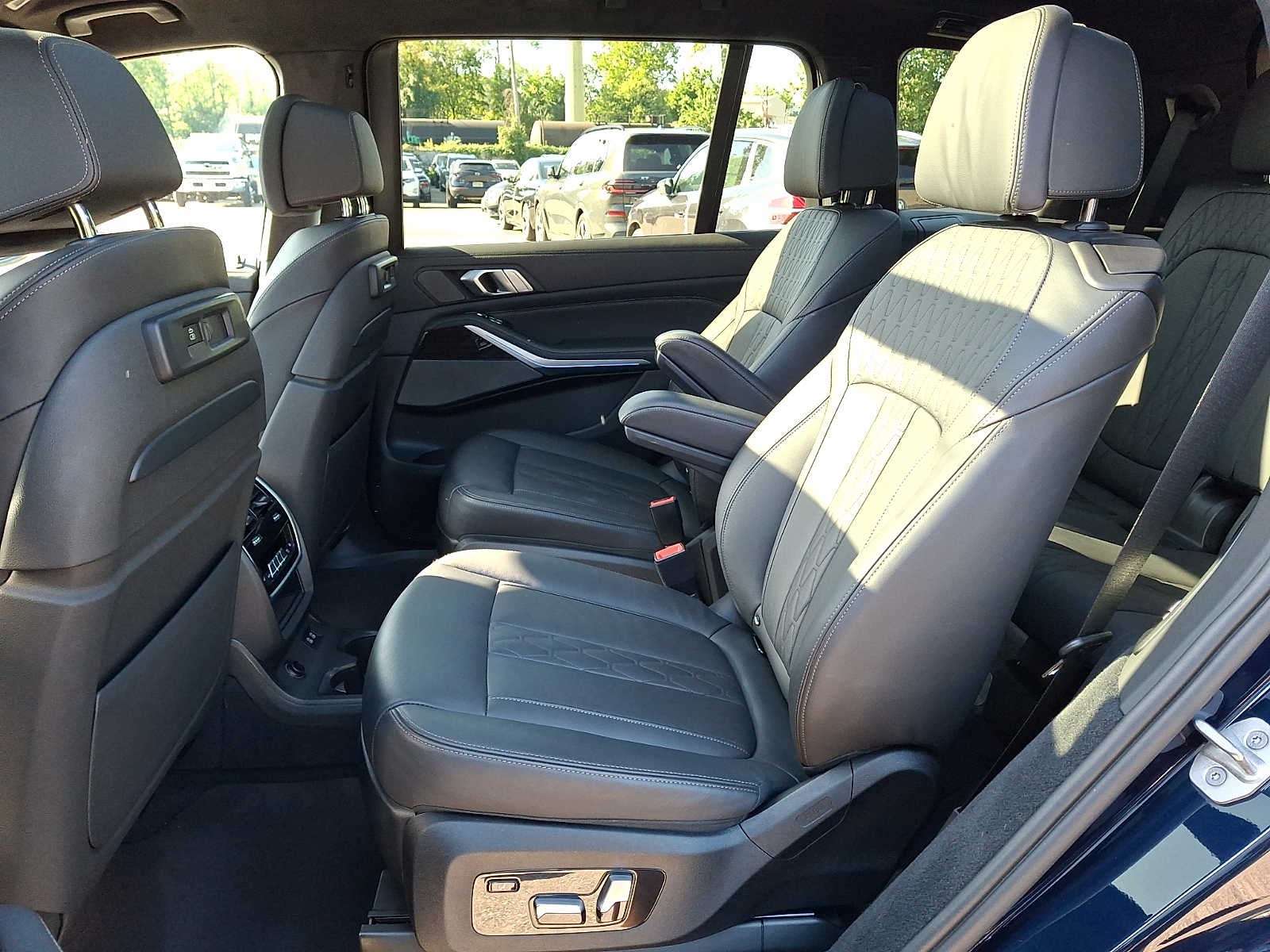 2022 BMW X7 M50i Sports Activity Vehicle