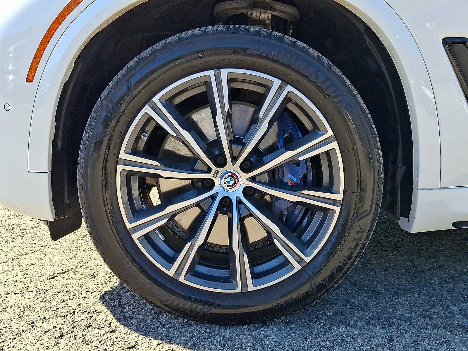 2023 BMW X5 M50i Sports Activity Vehicle