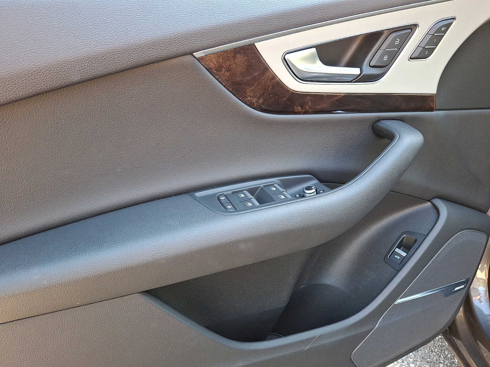 2019 Audi Q7 Premium Plus 45 TFSI quattro
