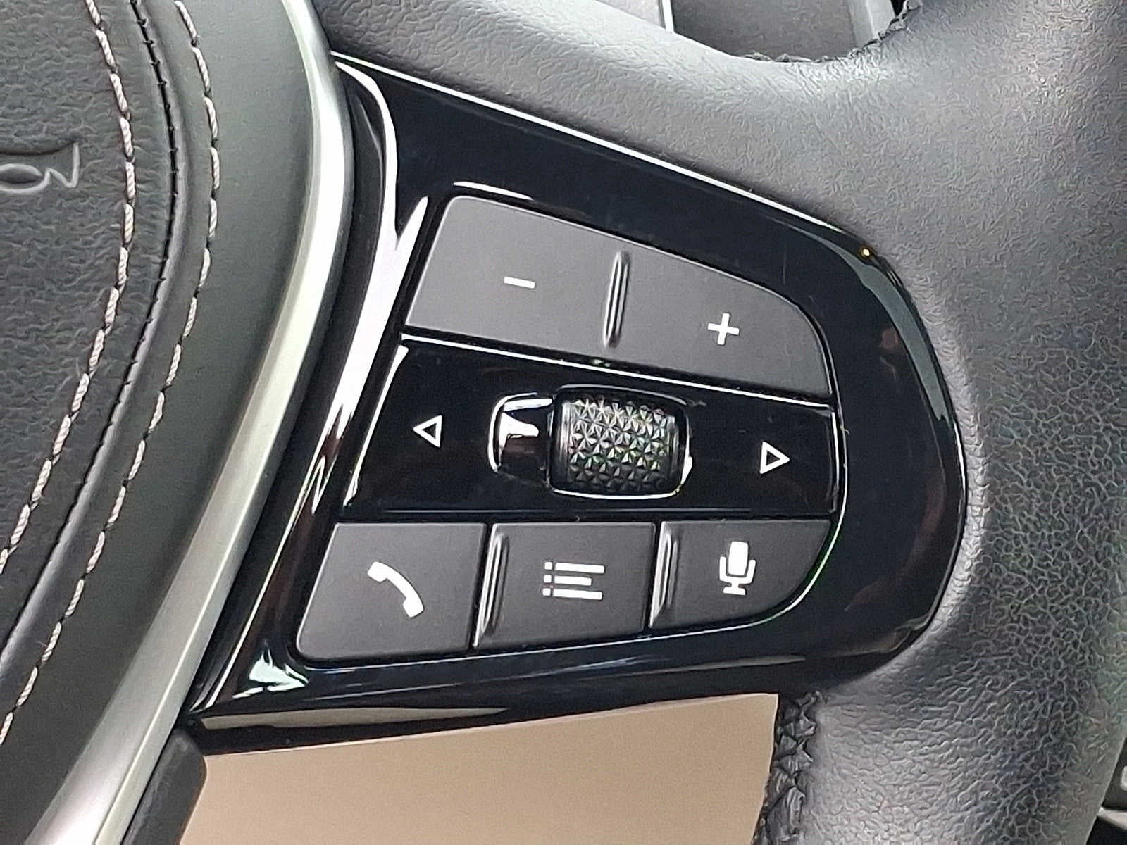 2023 BMW 5 Series 530i xDrive Sedan