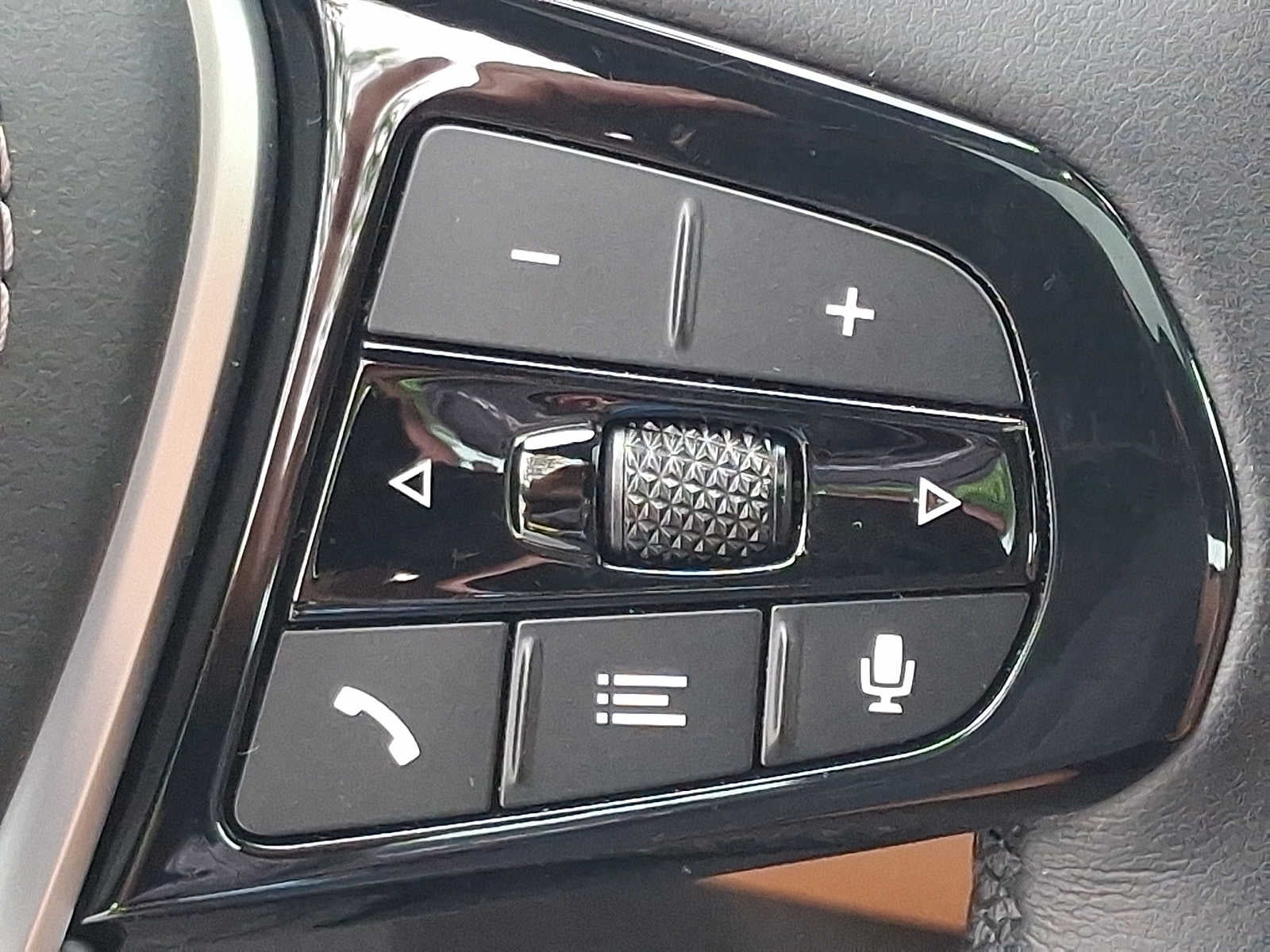 2023 BMW 5 Series 530i xDrive Sedan