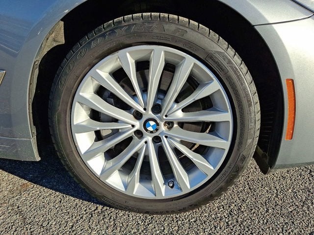 2023 BMW 5 Series 530i xDrive Sedan