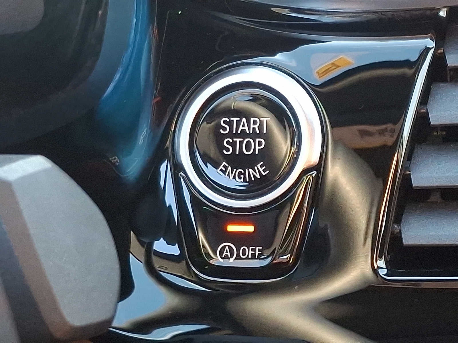 2023 BMW 5 Series 530i xDrive Sedan