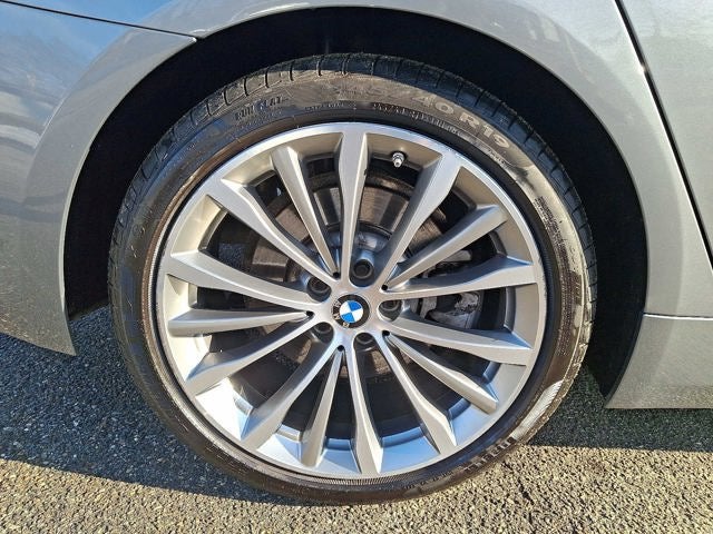 2023 BMW 5 Series 530i xDrive Sedan