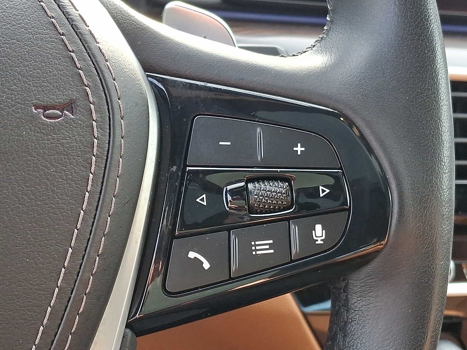 2023 BMW 5 Series 530i xDrive Sedan
