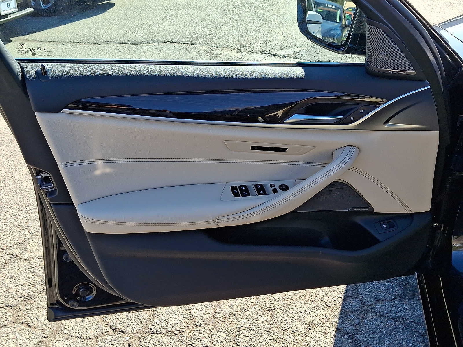 2023 BMW 5 Series 530i xDrive Sedan