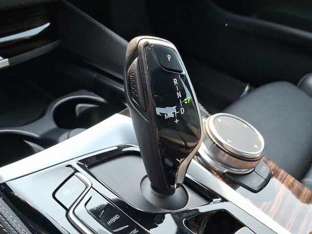 2023 BMW 5 Series 530e xDrive Plug-In Hybrid