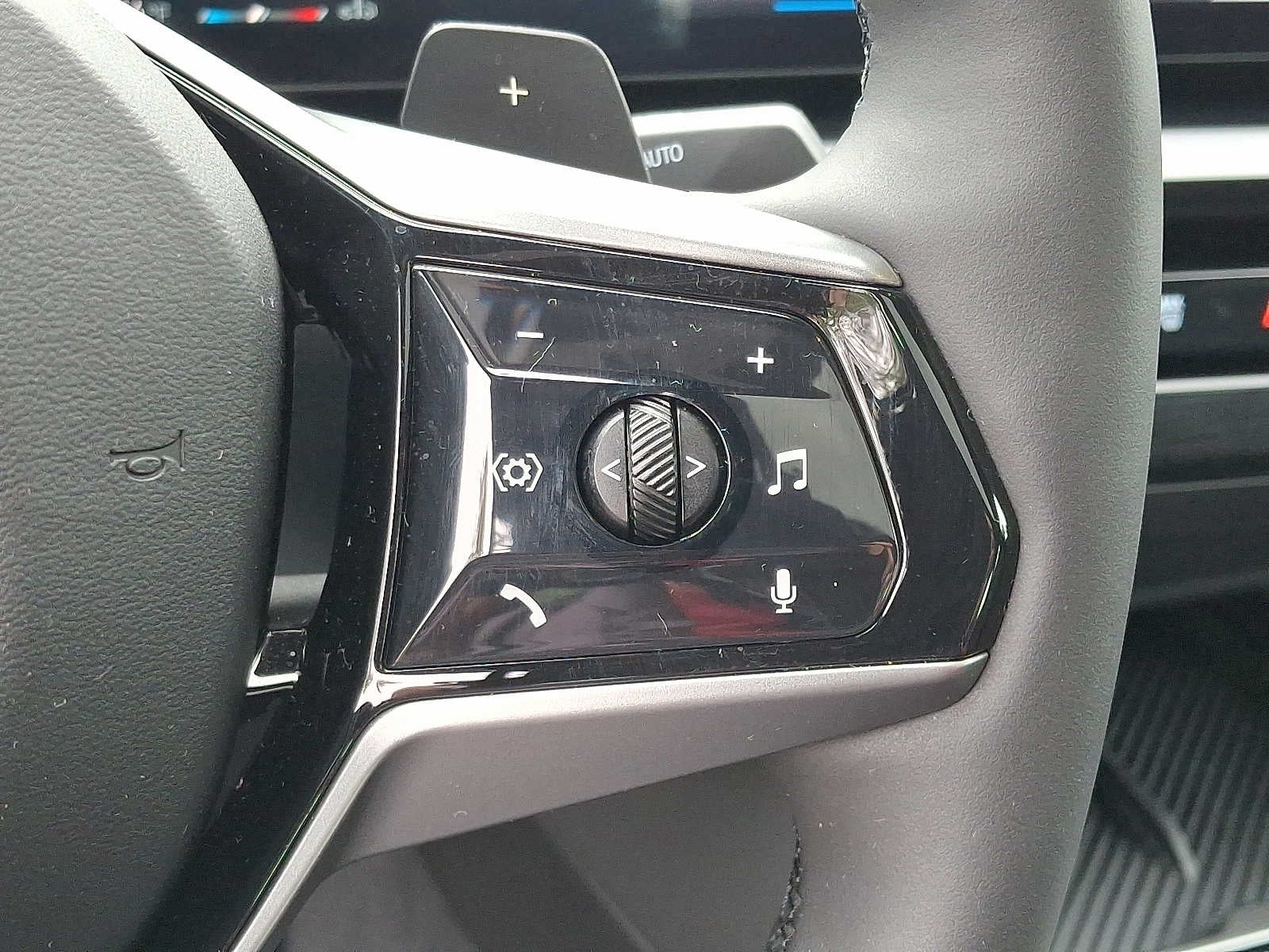 2026 BMW 5 Series 530i xDrive Sedan