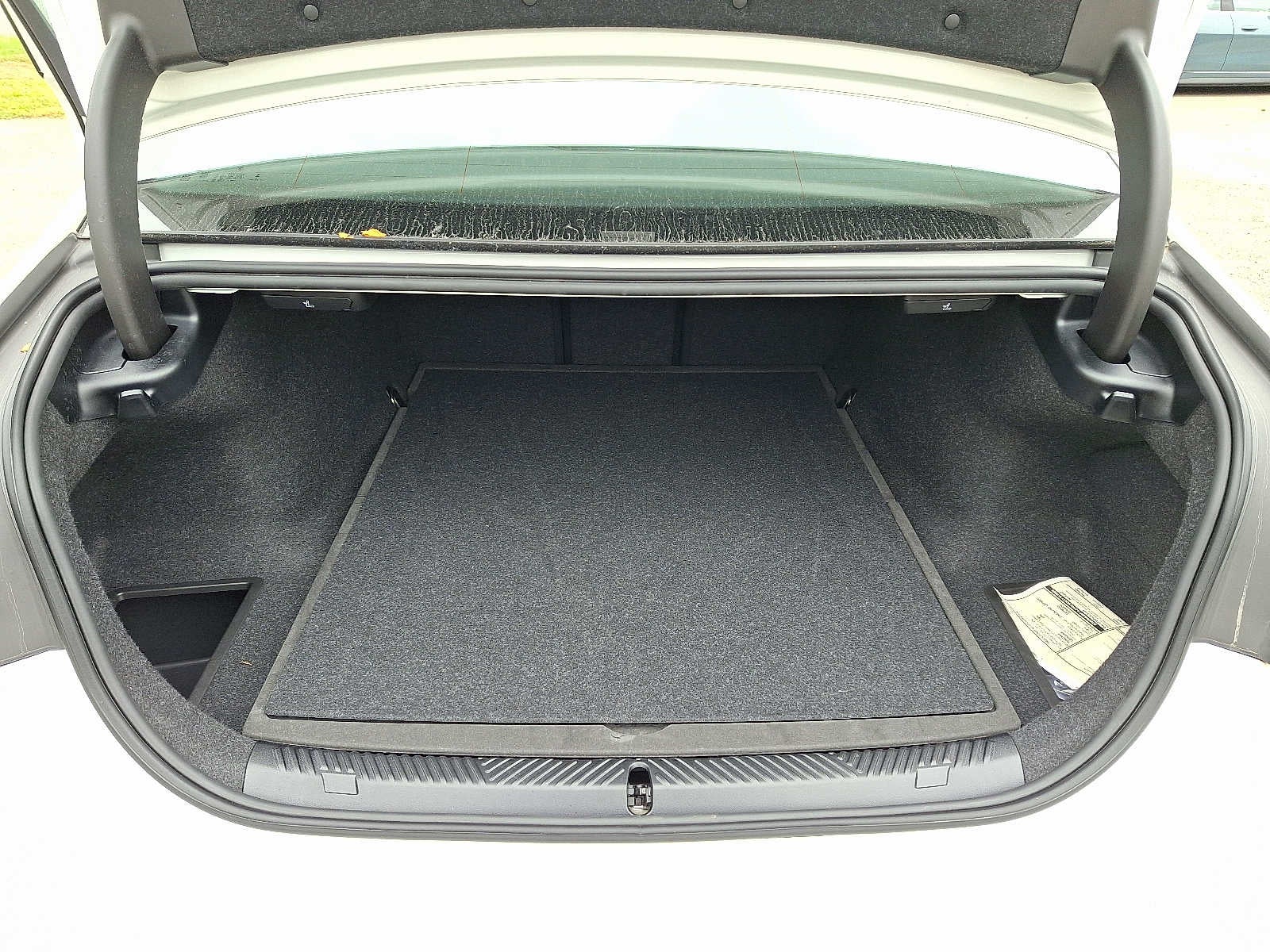 2026 BMW 5 Series 530i xDrive Sedan