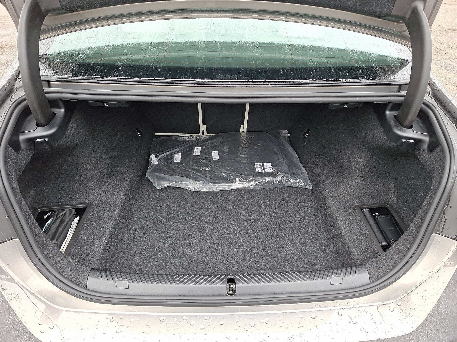 2025 BMW 5 Series 530i xDrive Sedan