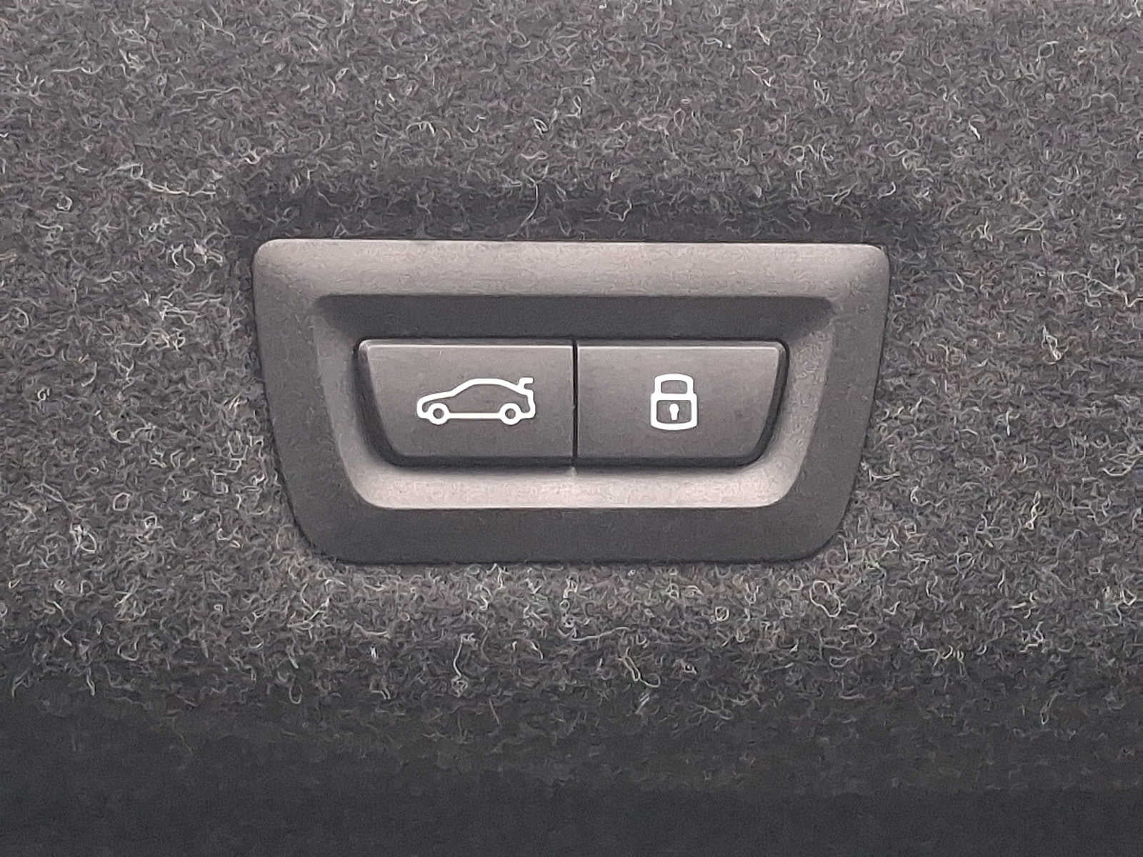 2025 BMW 5 Series 530i xDrive Sedan