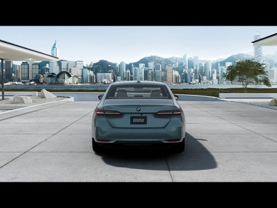 2025 BMW 5 Series 530i xDrive Sedan