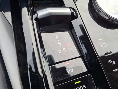 2025 BMW 5 Series 530i xDrive Sedan