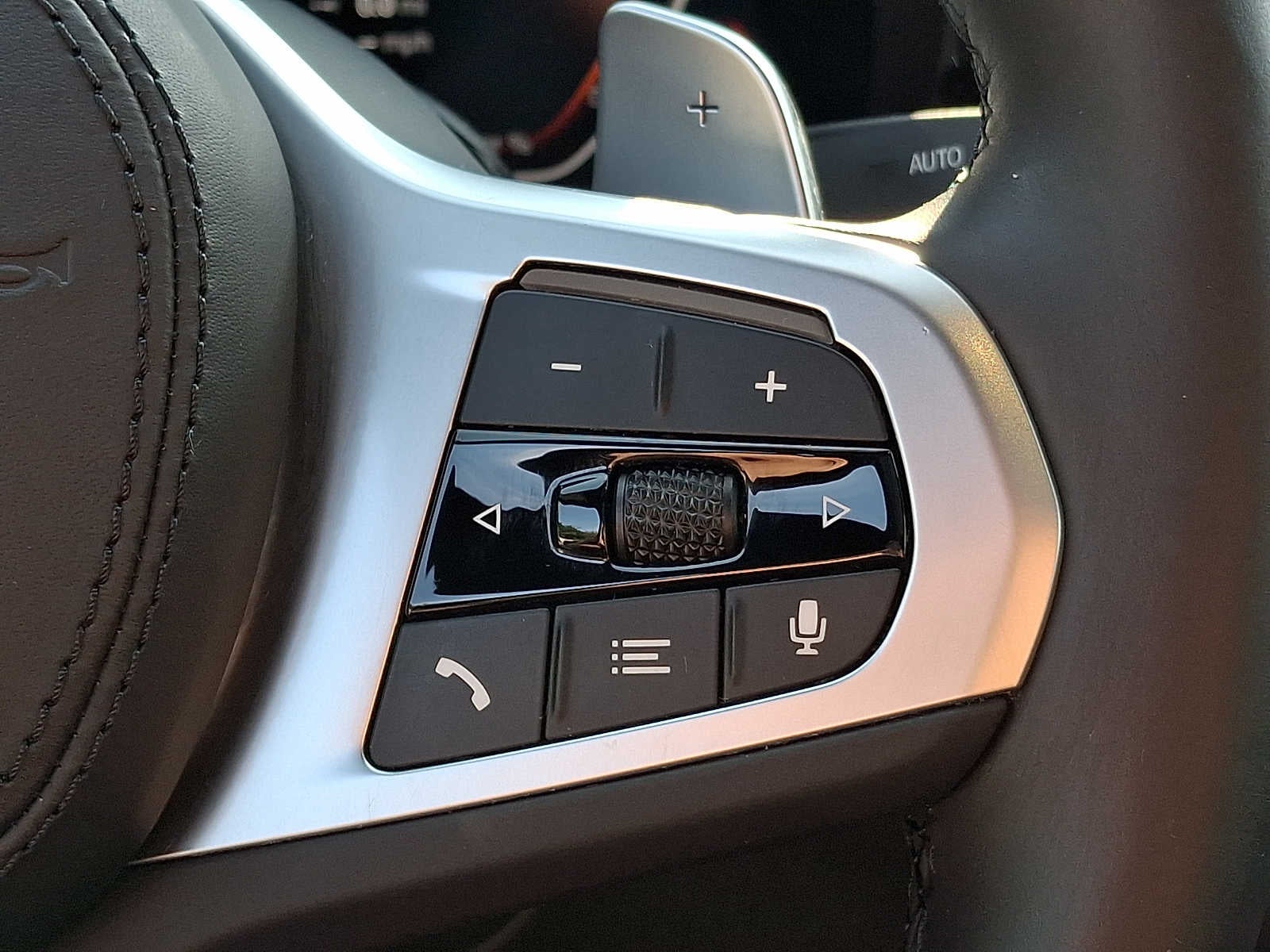 2023 BMW 5 Series 540i xDrive Sedan