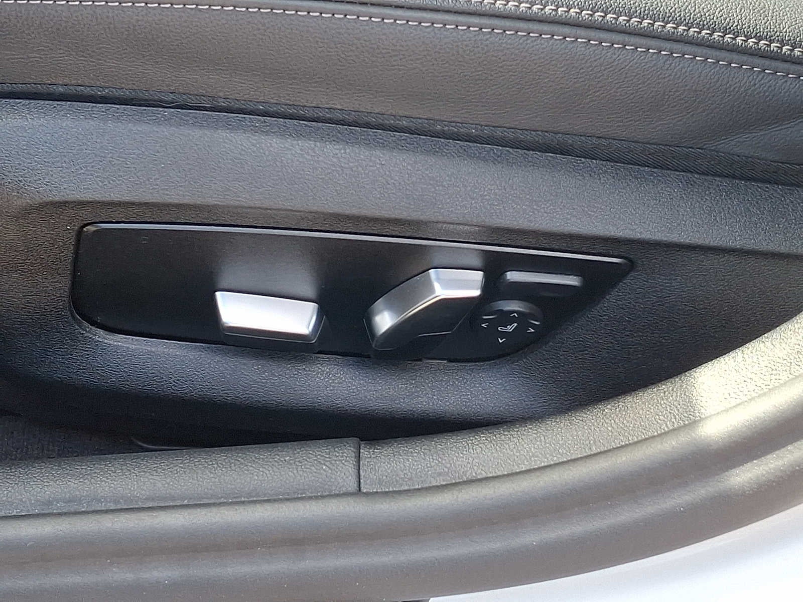 2023 BMW 5 Series 540i xDrive Sedan