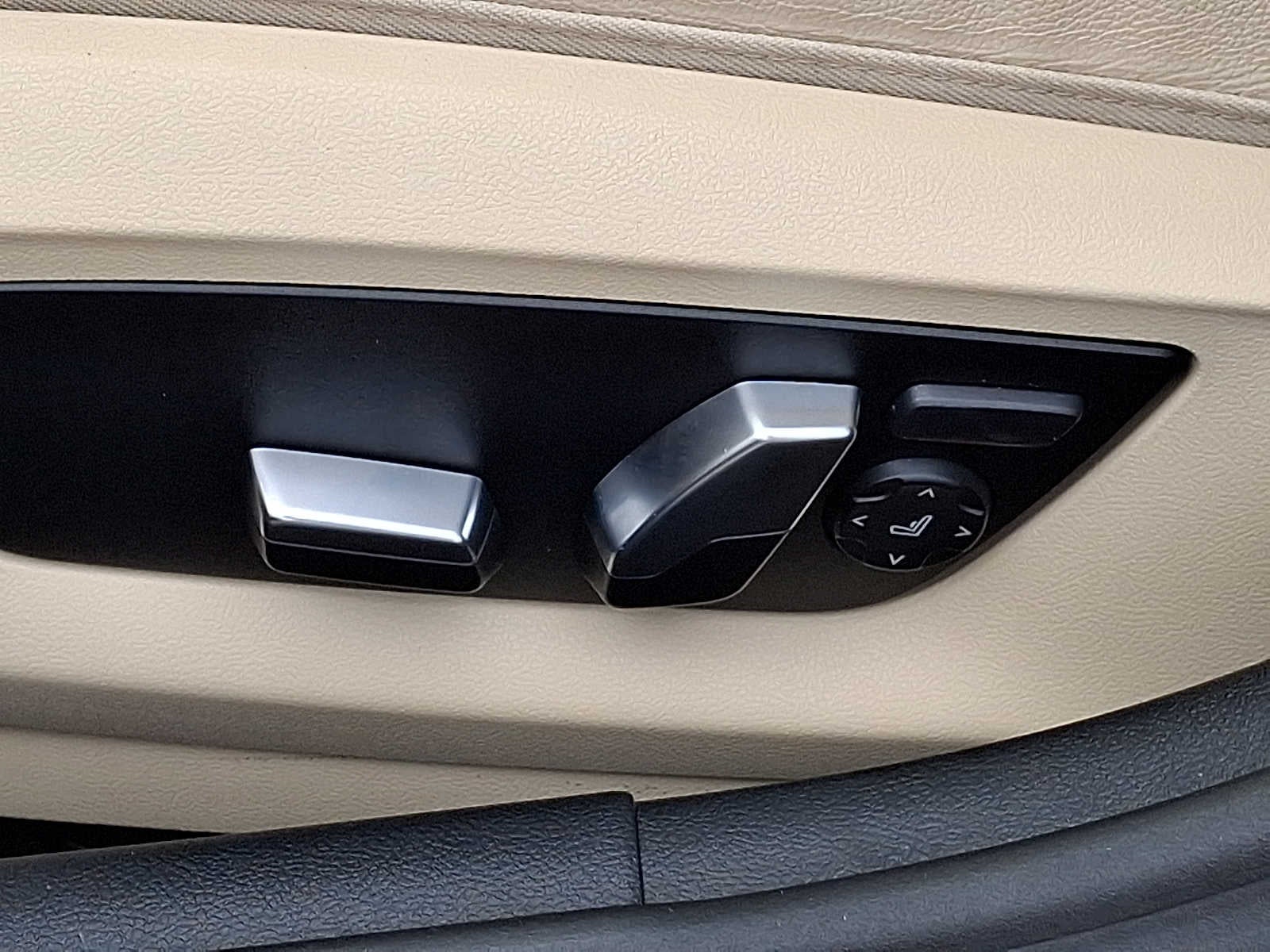 2023 BMW 5 Series 540i xDrive Sedan
