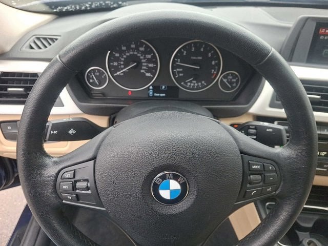 2018 BMW 3 Series 320i xDrive Sedan