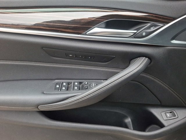 2018 BMW 5 Series 530i xDrive Sedan