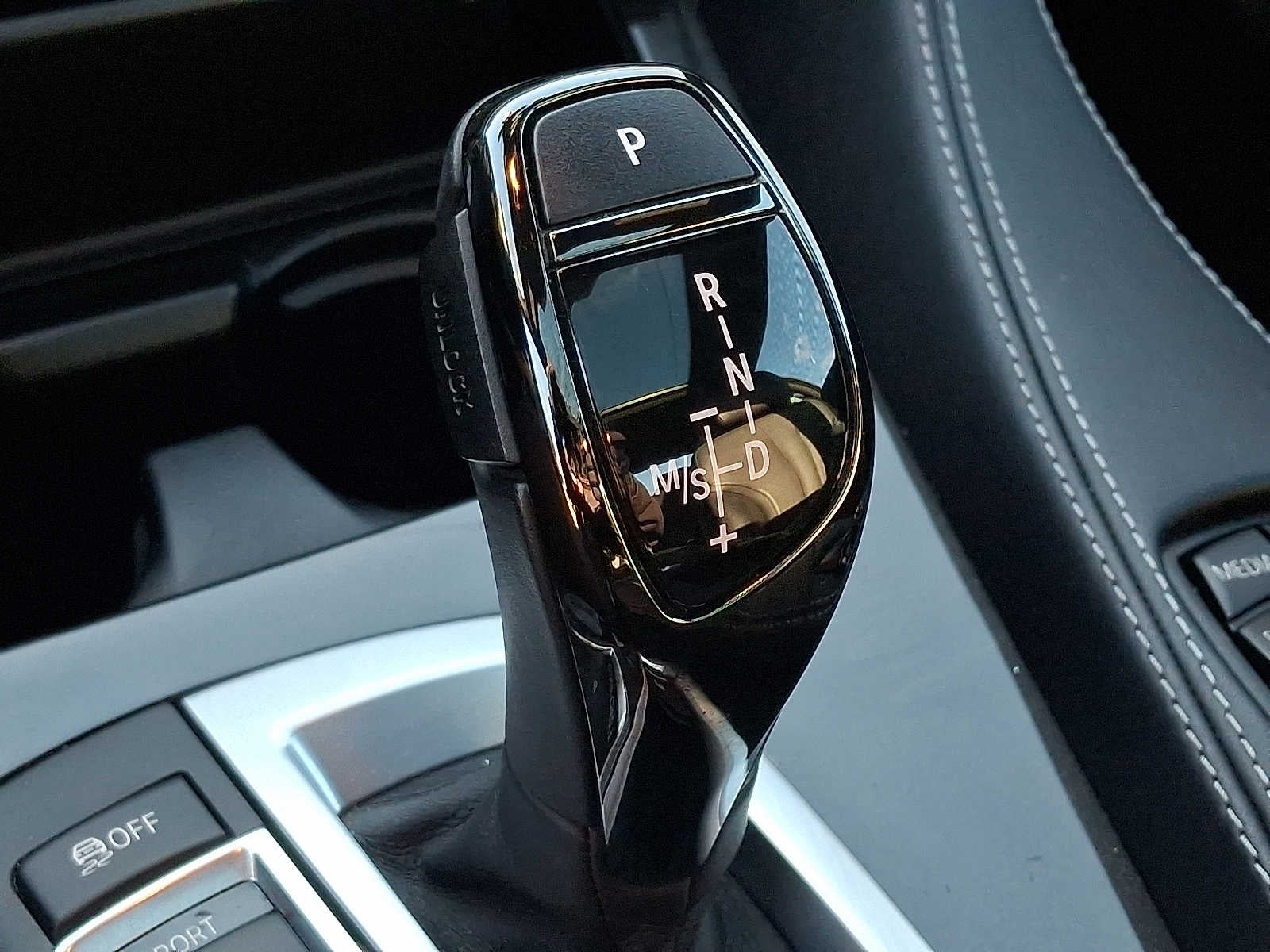 2014 BMW 6 Series 2dr Cpe 650i xDrive AWD