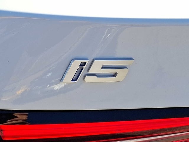 2025 BMW i5 xDrive40 Sedan