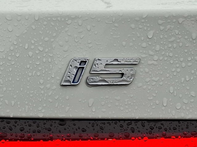 2025 BMW i5 xDrive40 Sedan