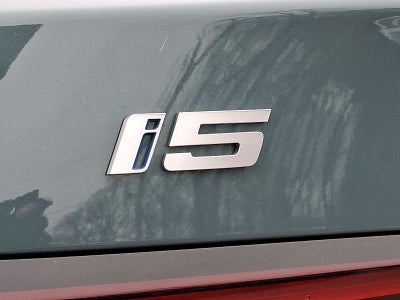 2025 BMW i5 xDrive40 Sedan