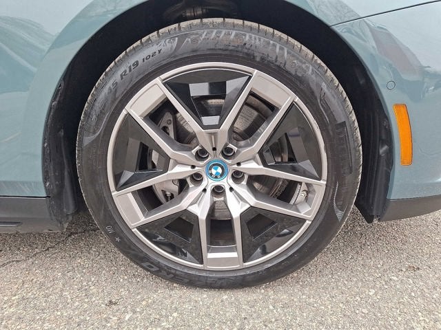 2025 BMW i5 xDrive40 Sedan