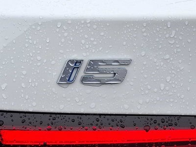 2025 BMW i5 xDrive40 Sedan