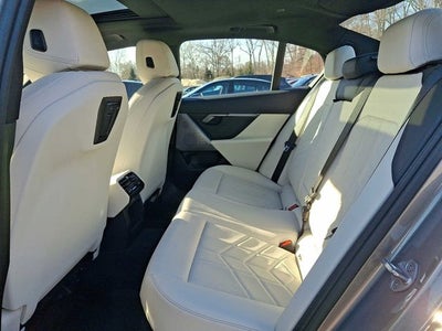 2025 BMW i5 xDrive40 Sedan