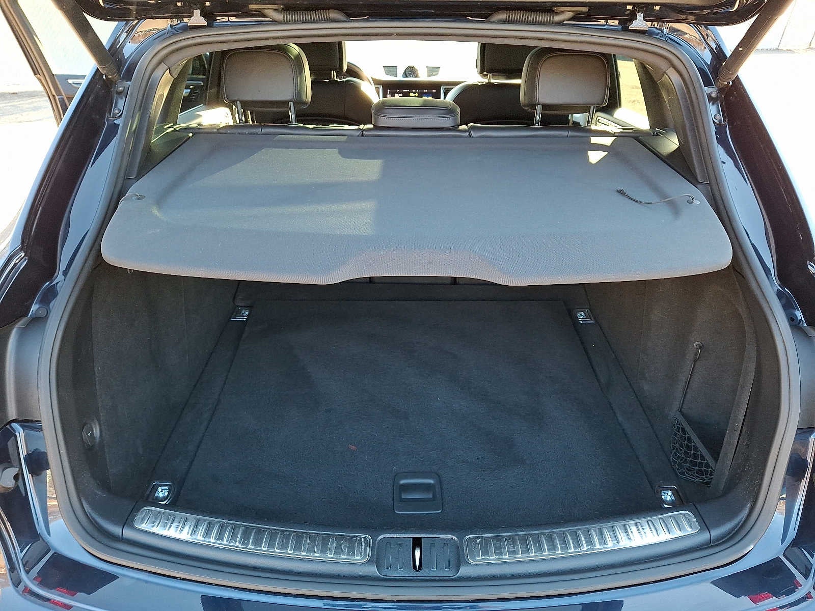 2022 Porsche Macan AWD