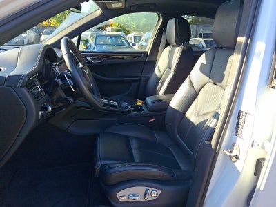 2024 Porsche Macan AWD