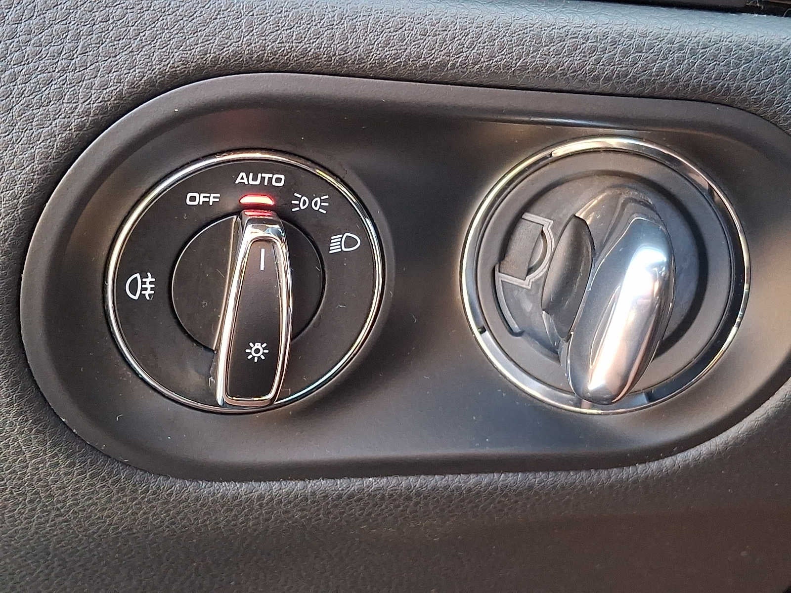 2024 Porsche Macan AWD