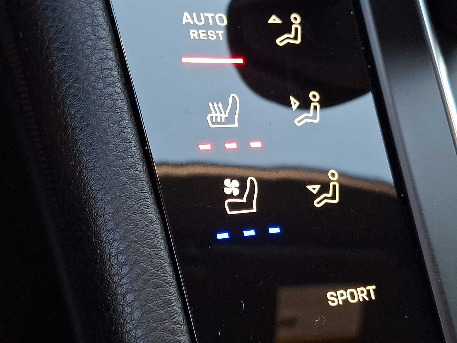 2024 Porsche Macan AWD