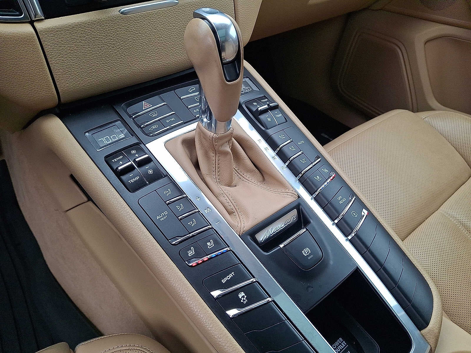 2016 Porsche Macan AWD 4dr S