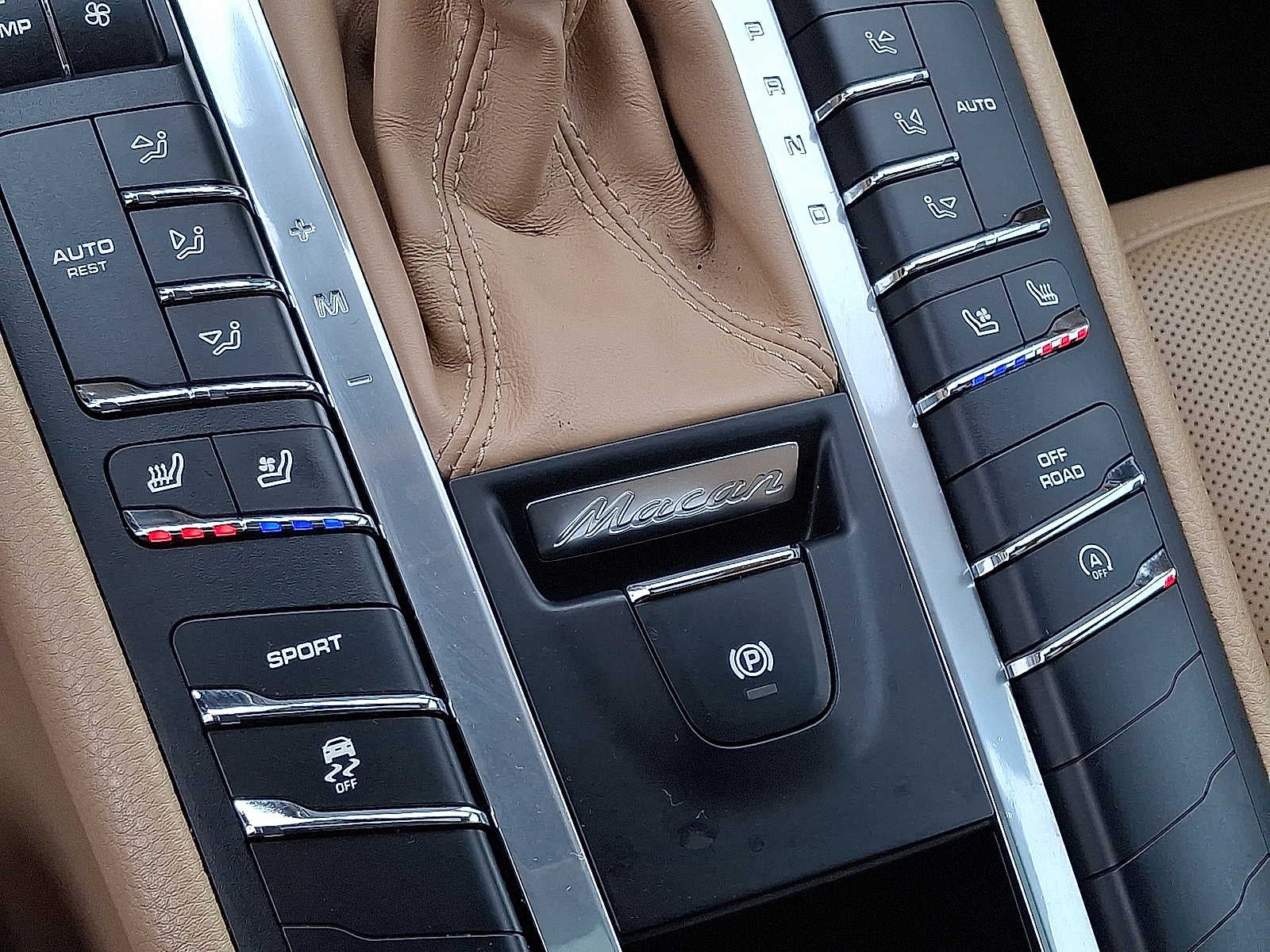 2016 Porsche Macan AWD 4dr S