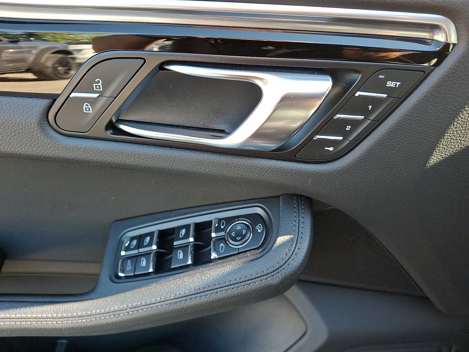 2024 Porsche Macan S AWD