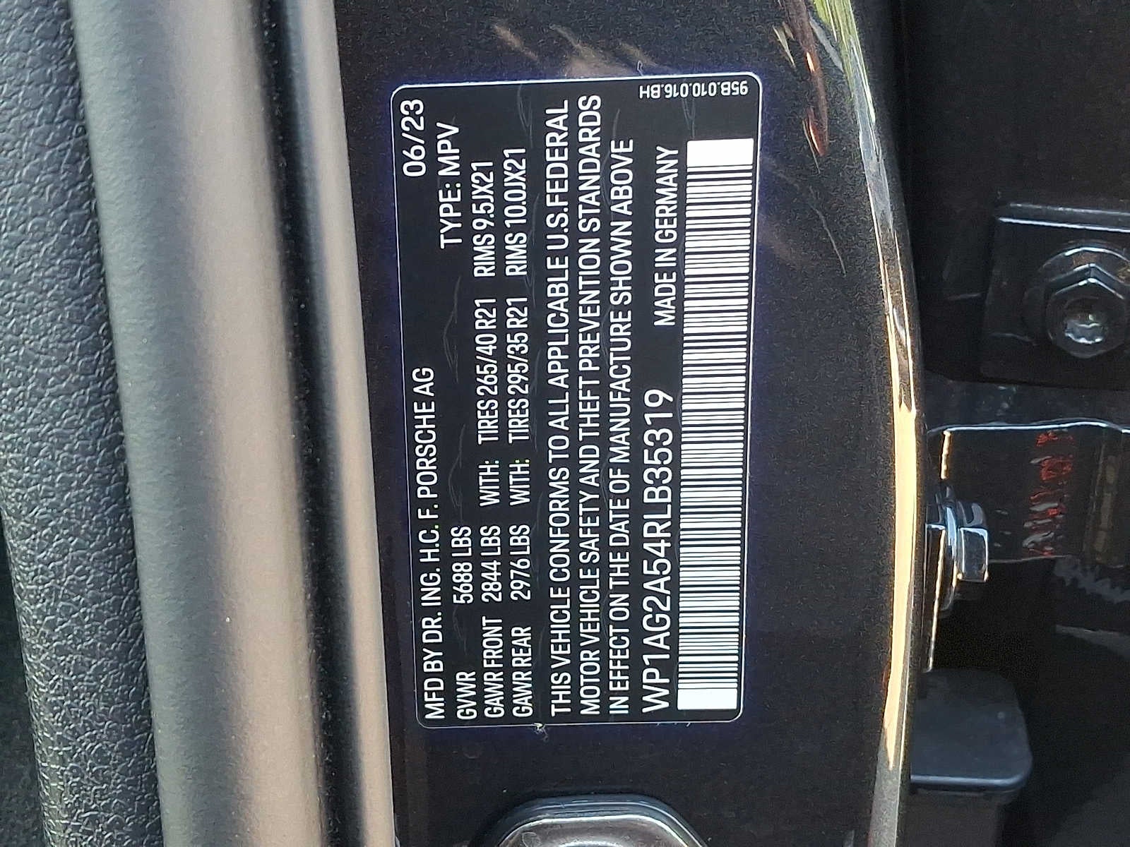 2024 Porsche Macan S AWD