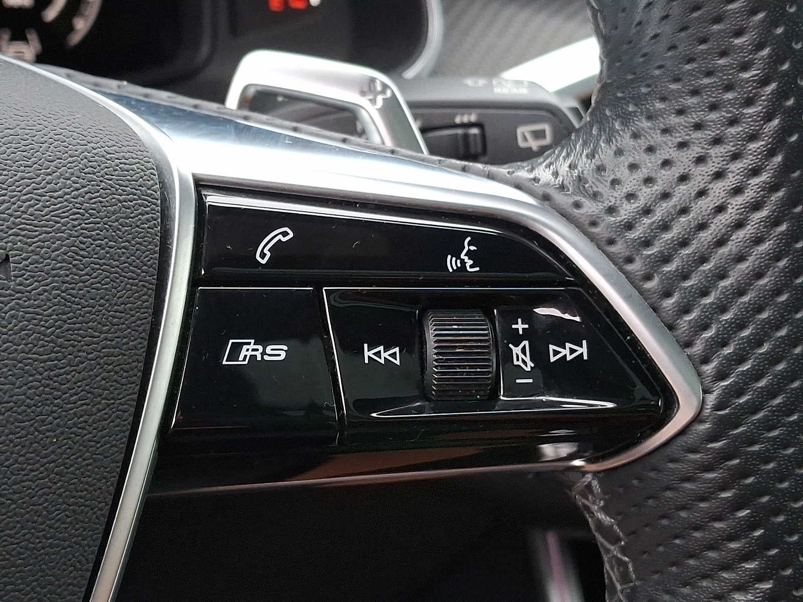 2022 Audi RS 6 Avant 4.0 TFSI quattro