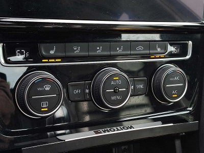 2018 Volkswagen Golf R 2.0T DSG w/DCC/Nav