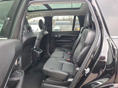 2020 Volvo XC90 T5 AWD Momentum 7 Passenger