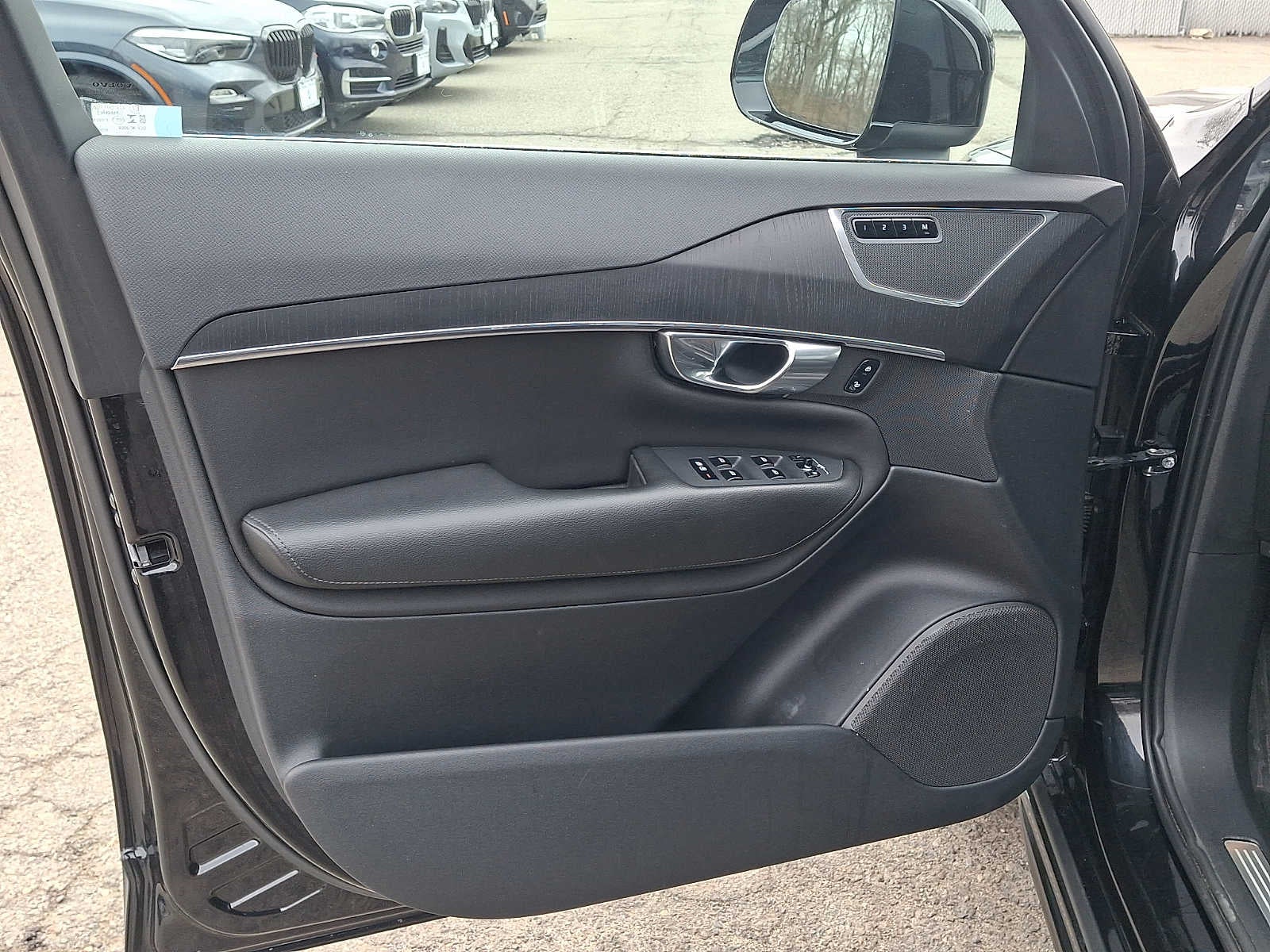 2020 Volvo XC90 T5 AWD Momentum 7 Passenger