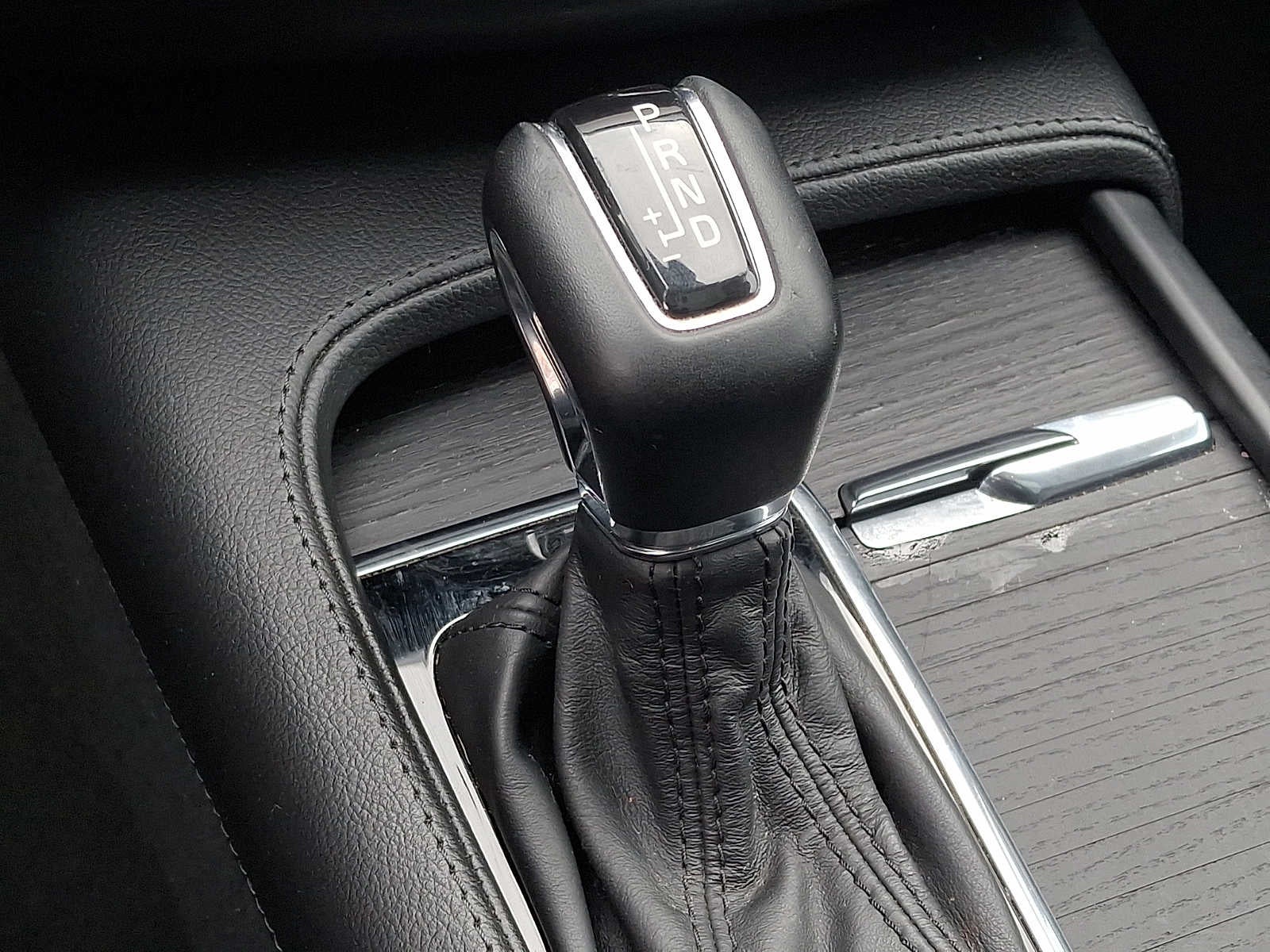 2020 Volvo XC90 T5 AWD Momentum 7 Passenger