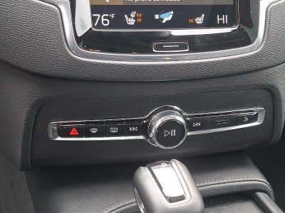 2020 Volvo XC90 T5 AWD Momentum 7 Passenger
