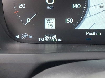 2020 Volvo XC90 T5 AWD Momentum 7 Passenger