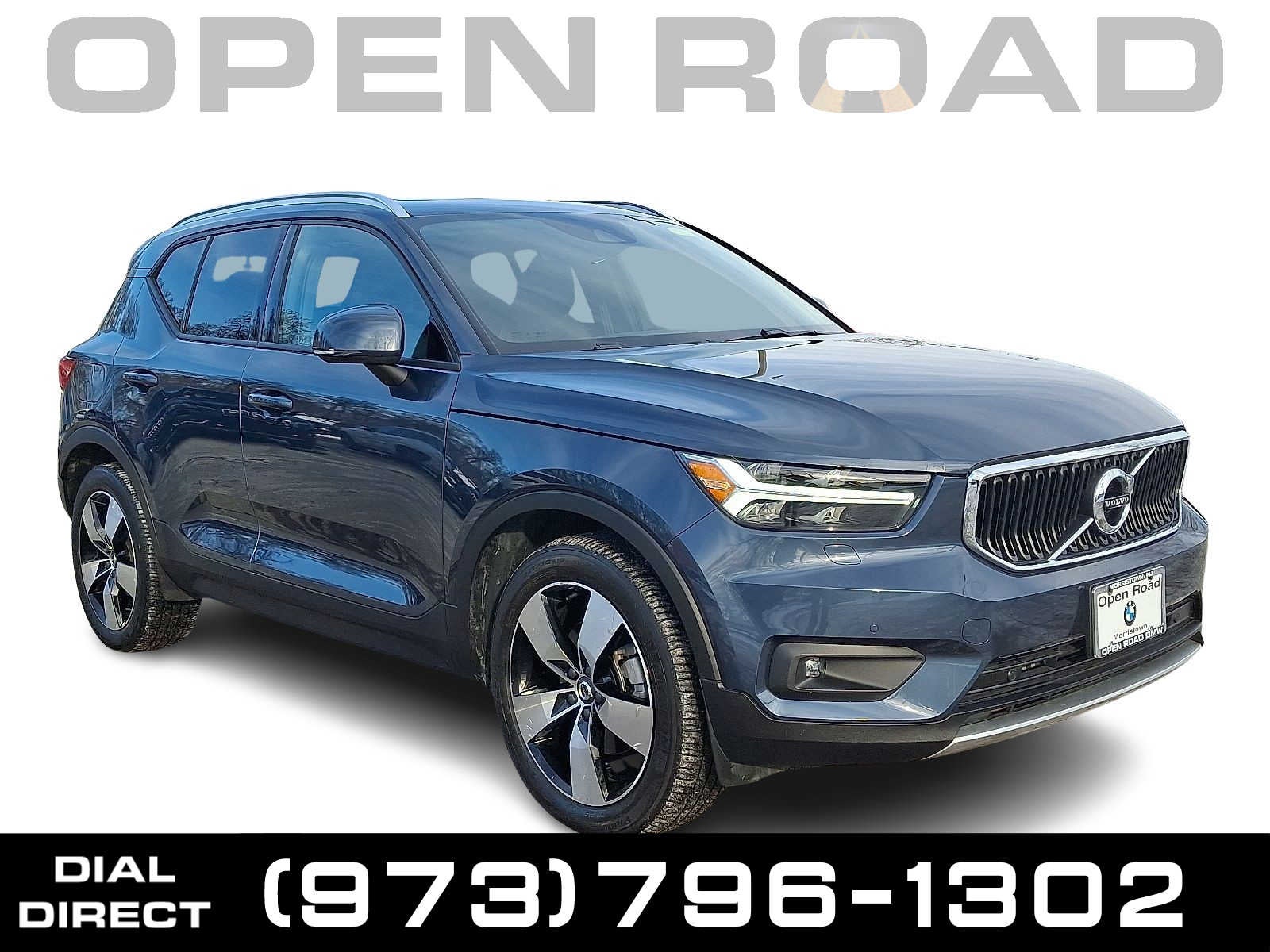 2022 Volvo XC40 T5 AWD Momentum