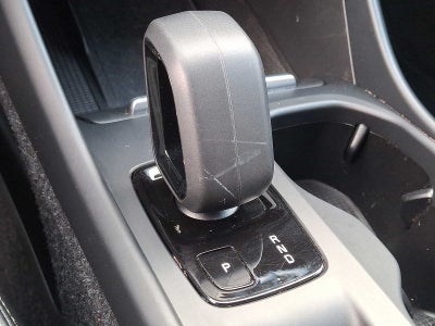 2022 Volvo XC40 T5 AWD Momentum