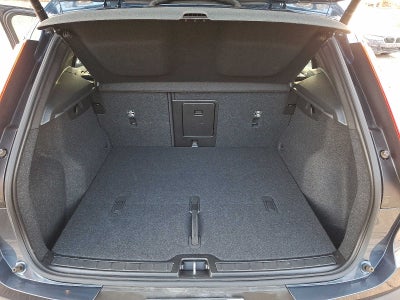 2022 Volvo XC40 T5 AWD Momentum