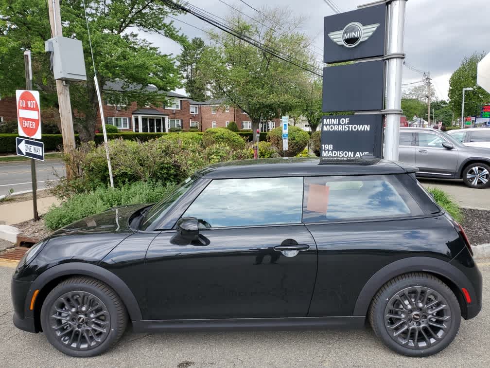 2026 MINI HARDTOP 2 DOOR Cooper FWD